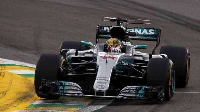 El Mercedes de Hamilton, en el circuito de Interlagos de Brasil.
