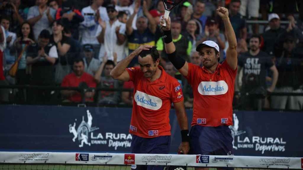 Lima y Belasteguín celebran su pase a la final en Buenos Aires.