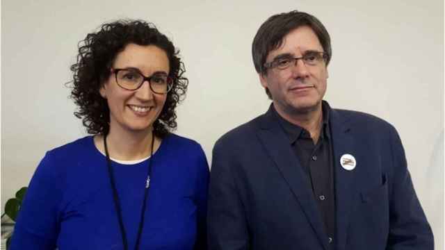 Marta Rovira (ERC) y Puigdemont, en Bruselas.