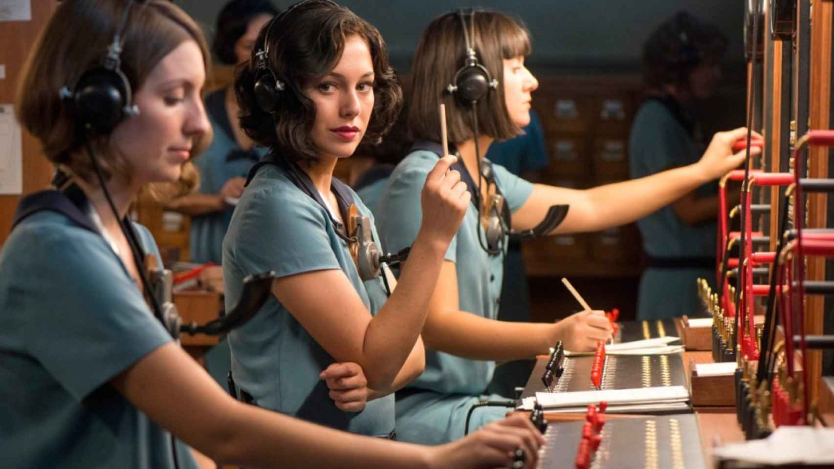 Pasado y futuro: las 'Chicas del cable', serie inspirada en las primeras trabajadoras de Telefónica y que emite Movistar+, fruto de su acuerdo de integración de contenidos con Netflix.