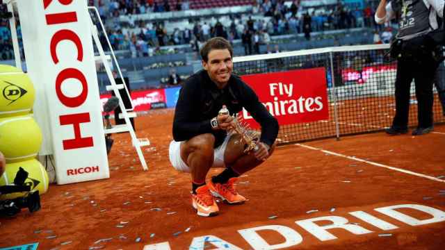 Nadal, con su título de campeón del Mutua Madrid Open de 2017