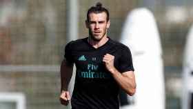 Bale hace carrera continua