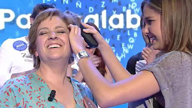 Por promesa, por inocencia o por ganar un concurso: razones por las que cortarse el pelo en tv