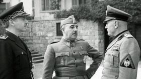 Serrano Súñer, creador del tribunal represor, Francisco Franco y Benito Mussolini.
