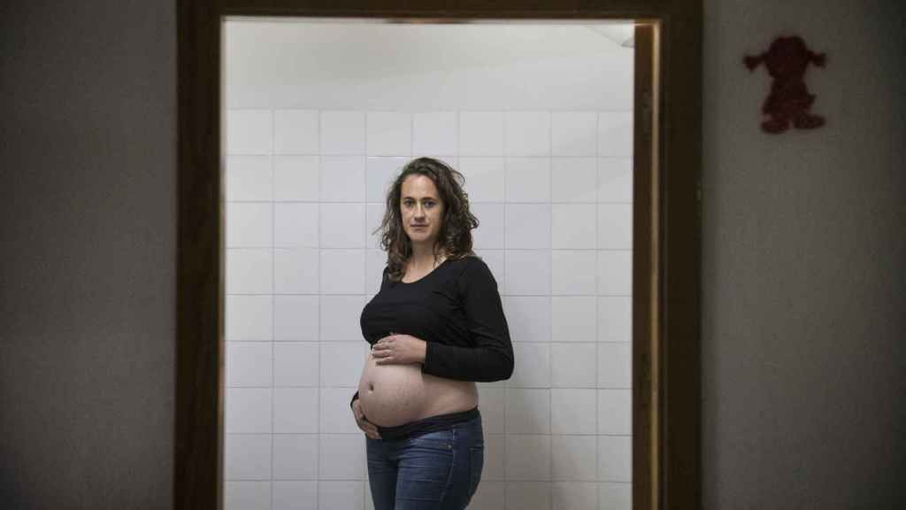 María Salud Jiménez, madre de un varón de ocho años y embarazada de seis meses, optará al cheque bebé.
