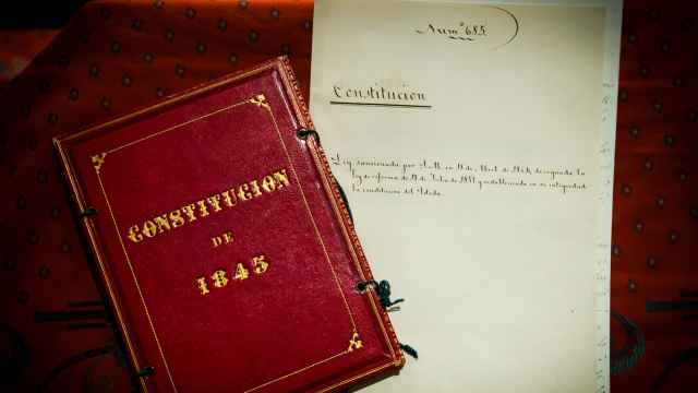 La Constitución de 1845, como sus hermanas, está en la caja fuerte del Congreso.