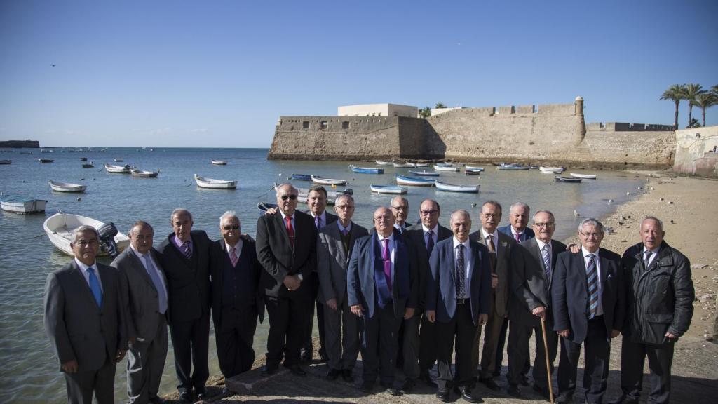 Testigos de Jehová que cumplieron condenas por insumisión al estado español en el interior del antiguo penal de Santa Catalina (Cádiz).