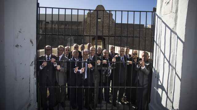 Testigos de Jehová que cumplieron condenas por insumisión al estado español en el interior del antiguo penal de Santa Catalina (Cádiz).