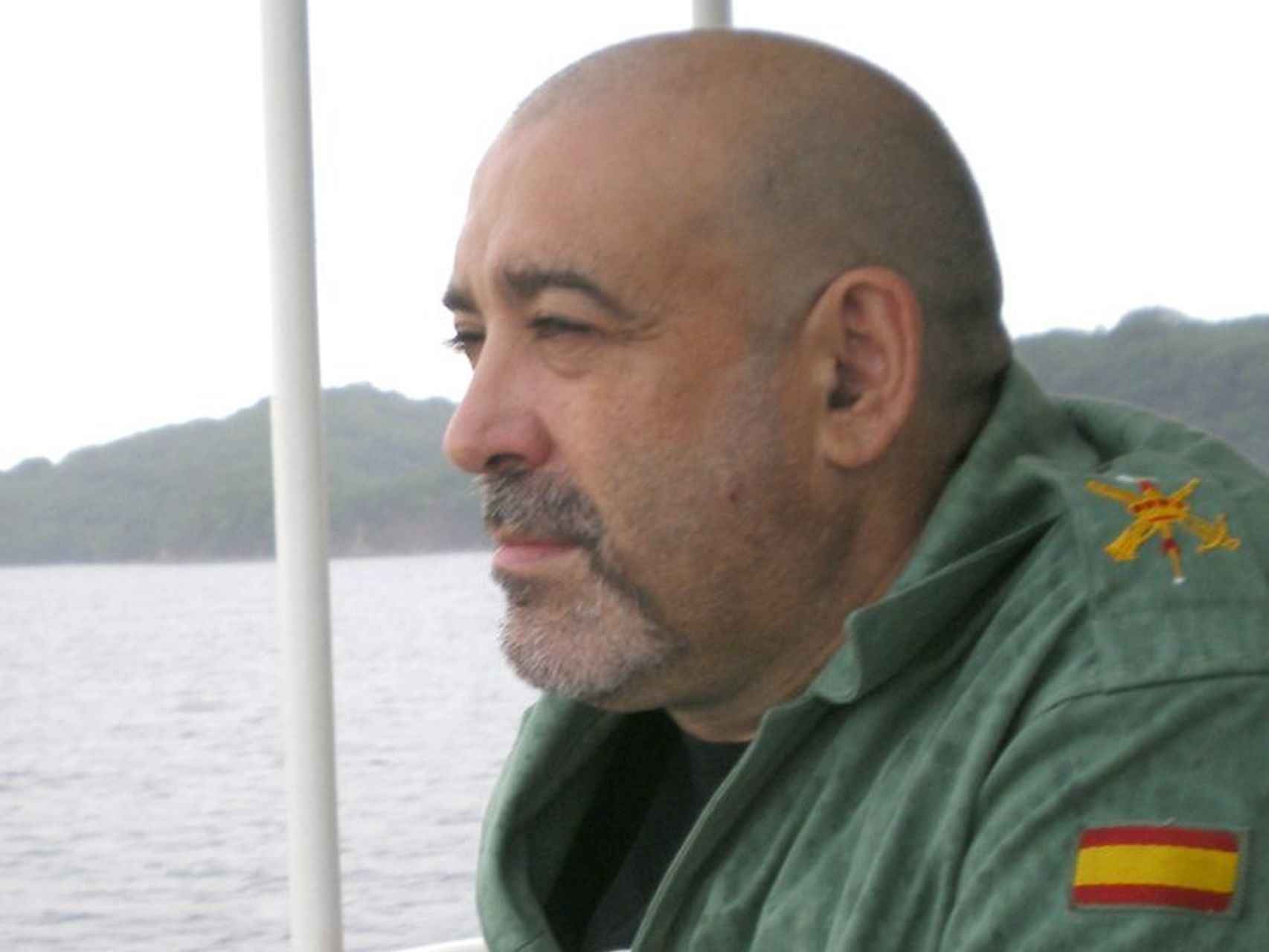 Víctor Láinez tenía 55 años de edad y era natural de Terrassa. Vivía en Zaragoza.