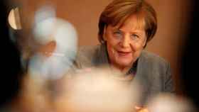 Primer encuentro entre Merkel y Schulz para intentar formar gobierno