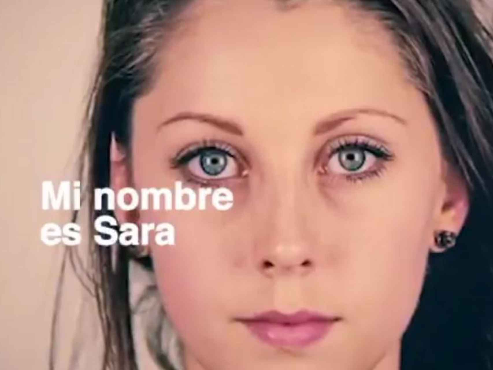 La protagonista del vídeo de Societat Civil Catalana se llama Sara y tiene 20 años.