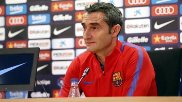 Ernesto Valverde, entrenador del Barcelona, en rueda de prensa. Foto: Twitter (@FCBarcelona_es)