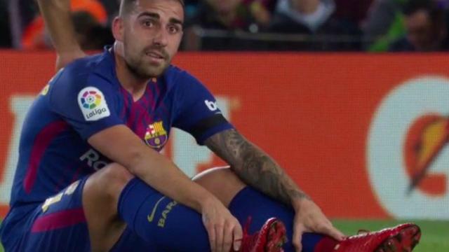 Paco Alcácer, lesionado ante el Deportivo de la Coruña. Foto: Twitter (@elchiringuitotv)