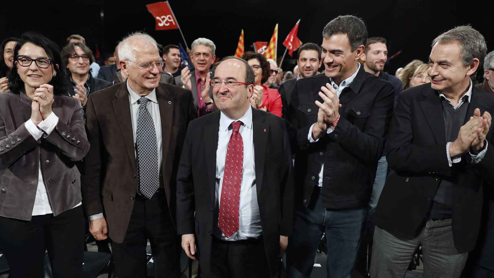 Borrell, junto a Iceta, Sánchez y Zapatero, en un mitin.