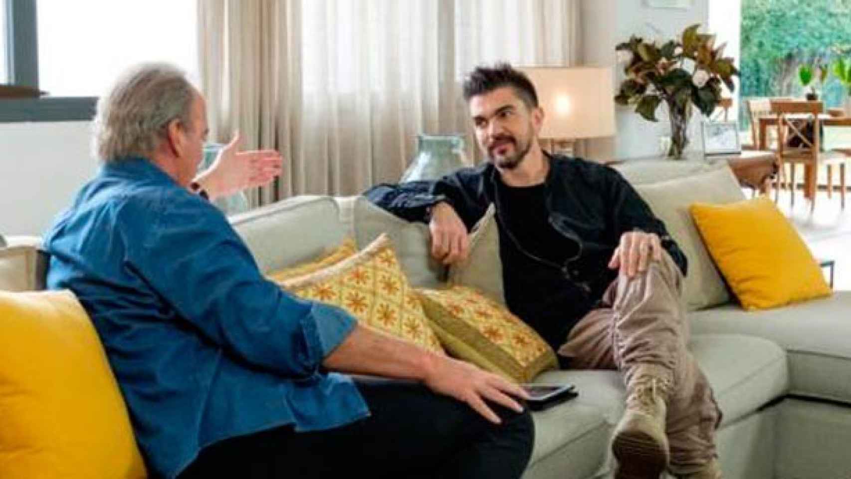 Juanes junto a Bertín Osborne en 'Mi casa es la tuya'.