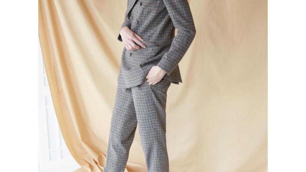 Traje de Intropia.
