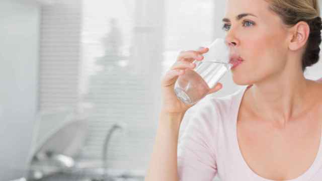 No es un mito: beber agua ayuda a adelgazar.