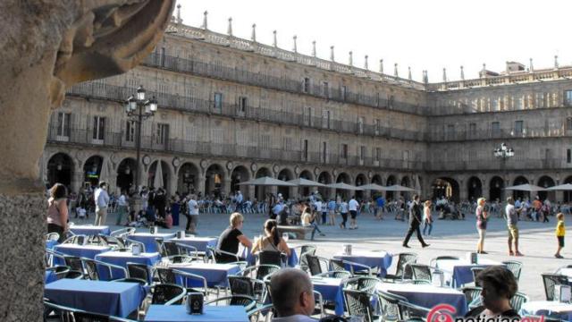 Plaza-mayor-salamanca-terrazas-ferias-fiestas-via-publica