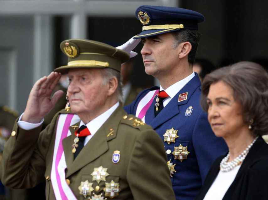 La familia real en la Pascua militar de 2014.
