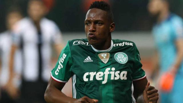 Yerry Mina, en un partido con el Palmeiras.