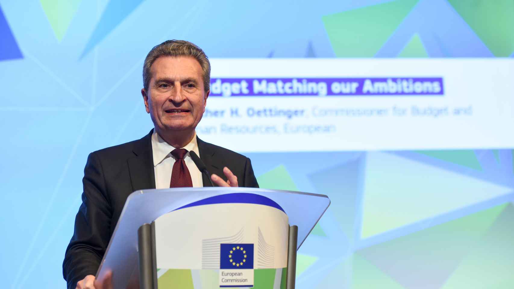 El comisario de Presupuestos, Günther Oettinger, anuncia recortes