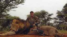 Walter Palmer, dentista estadounidense que mató a Cecil, el león insignia de Zimbabwe.