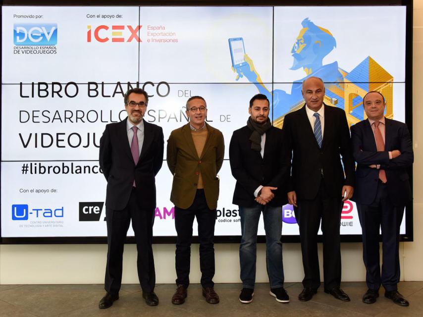 Saenz de Santa María, José María Lassalle, Fernando Benzo y Quintans en el acto del Libro Blanco