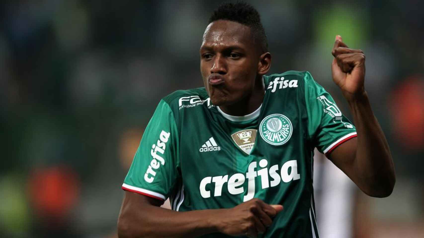Yerry Mina, durante un partido con el Palmeiras.