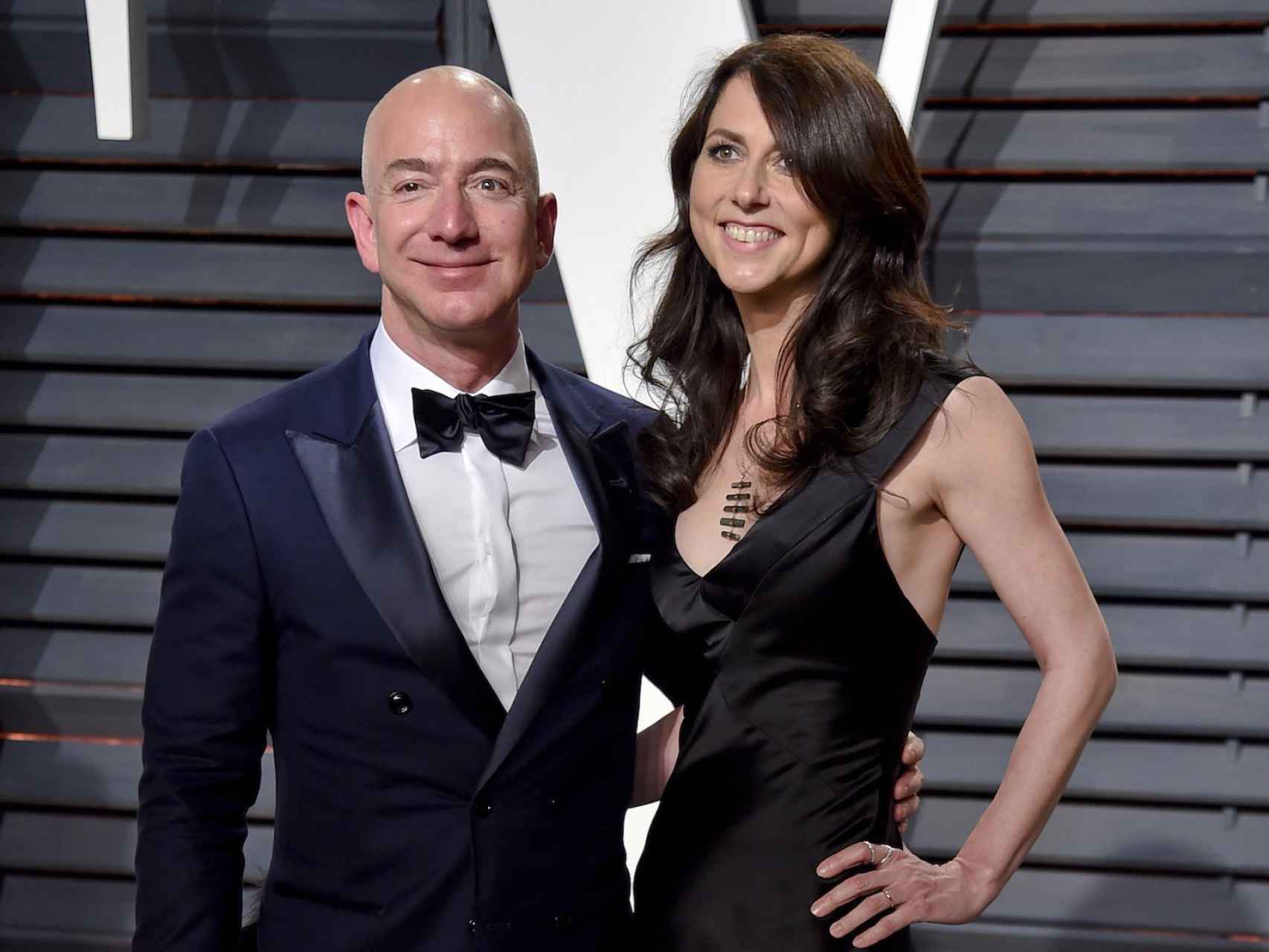 Jeff y McKenzie fundaron Amazon juntos.