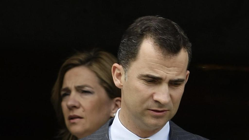 Felipe y Cristina de Borbón, dos hermanos enfrentados
