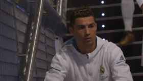 Cristiano, en el túnel de vestuario del Santiago Bernabéu