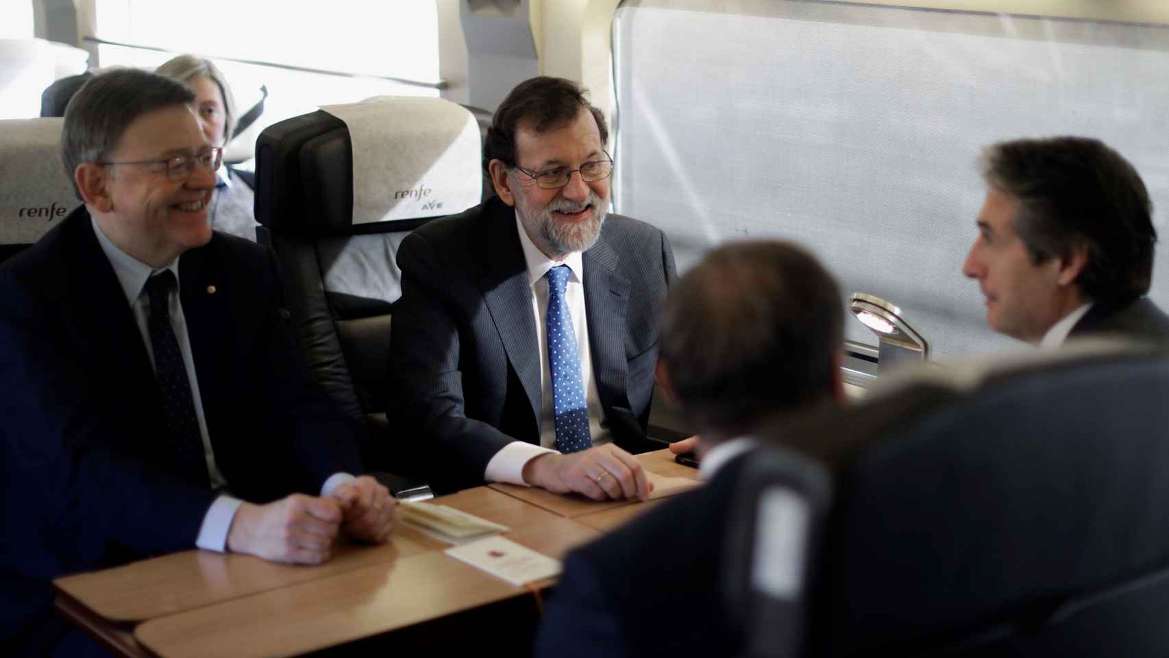 Rajoy y Puig, en el AVE a Castellón.