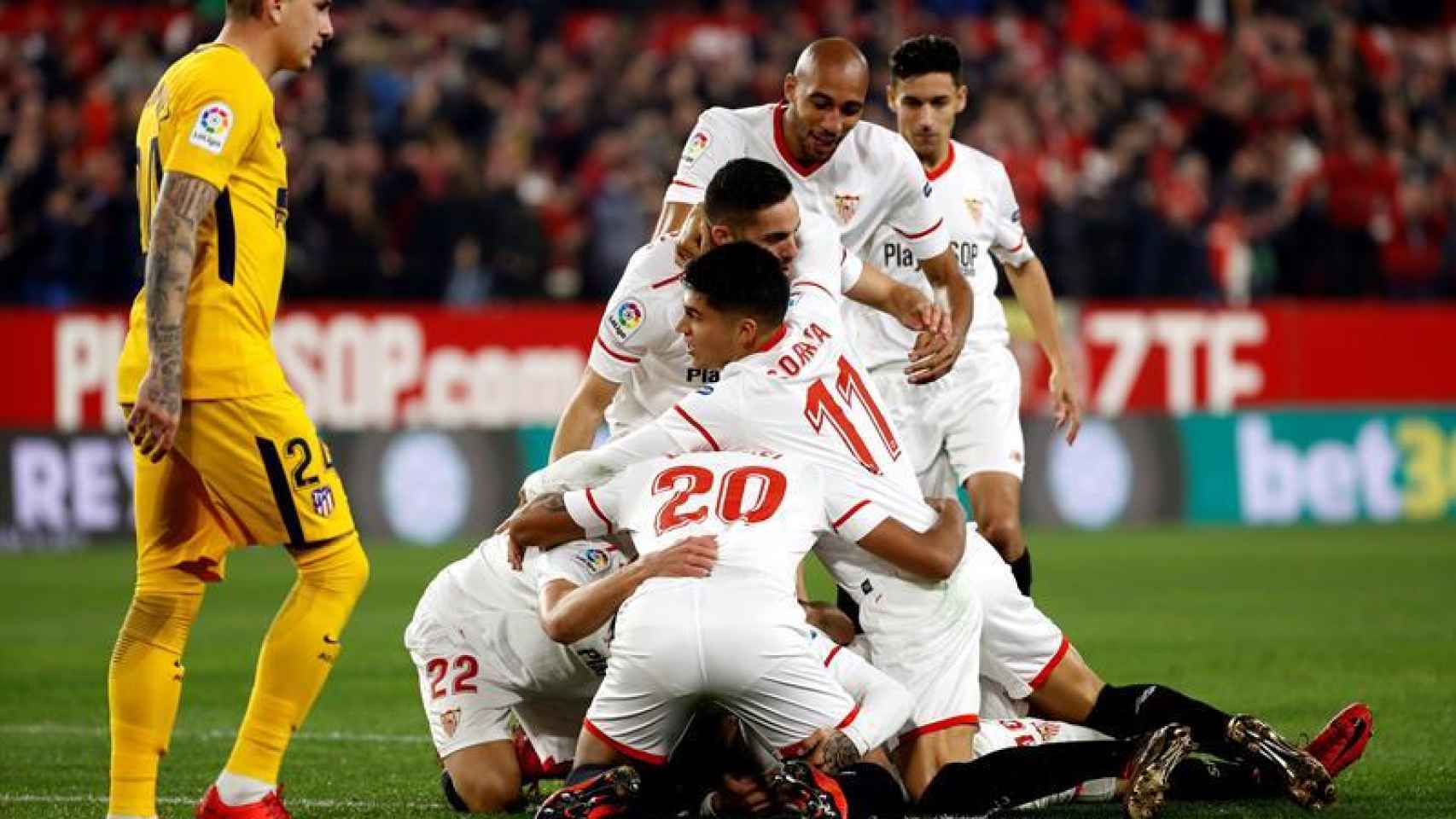 El Sevilla celebra su gol ante el Atlético en Copa del Rey.