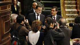 El presidente del Gobierno, Mariano Rajoy, junto a su nuevo jefe de gabinete, José Luis Ayllón.