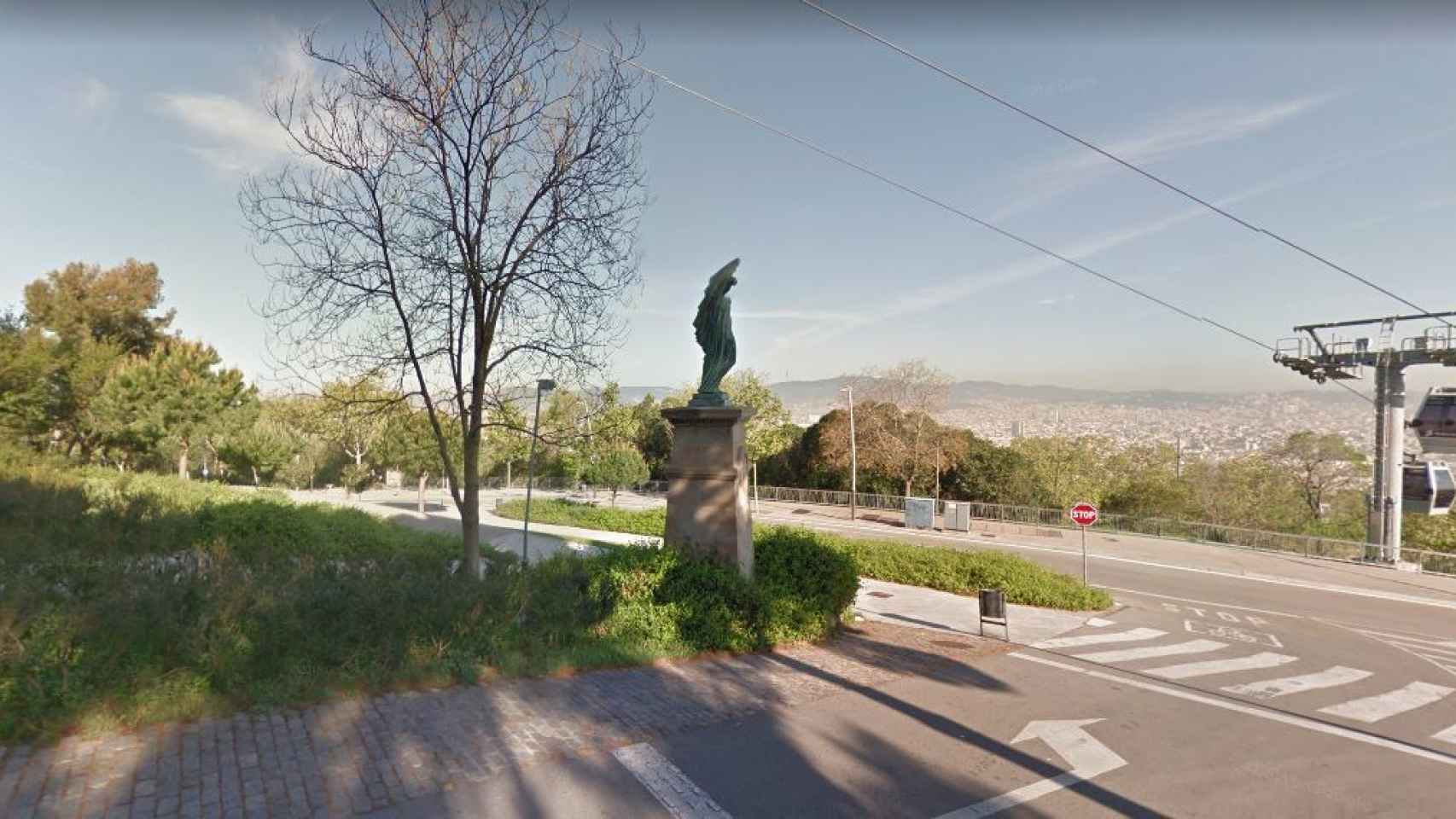 Las jóvenes han sido encontradas en una carretera de la montaña de Montjuic.