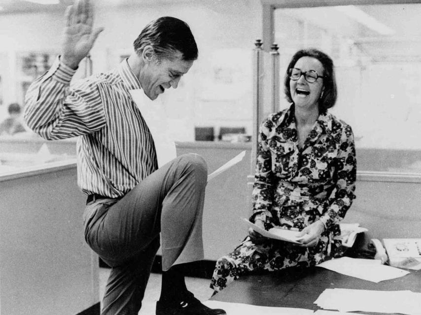 Benjamin Bradlee y Katharine Graham, editor y propietaria de The Washington Post.
