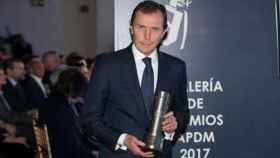 Butragueño recogió los premios que recibió el Madrid en la gala de la APDM