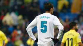 Varane, en el Real Madrid-Villarreal. Foto: Manu Laya / El Bernabéu