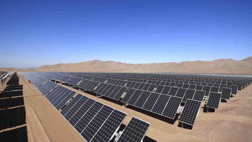 Imagen de la planta fotovoltaica El Romero en Chile.