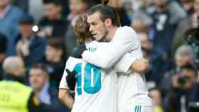 Bale felicita a Modric por su gol