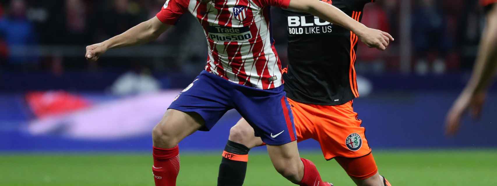 Koke y Santi Mina en el Atlético de Madrid - Valencia de Liga.