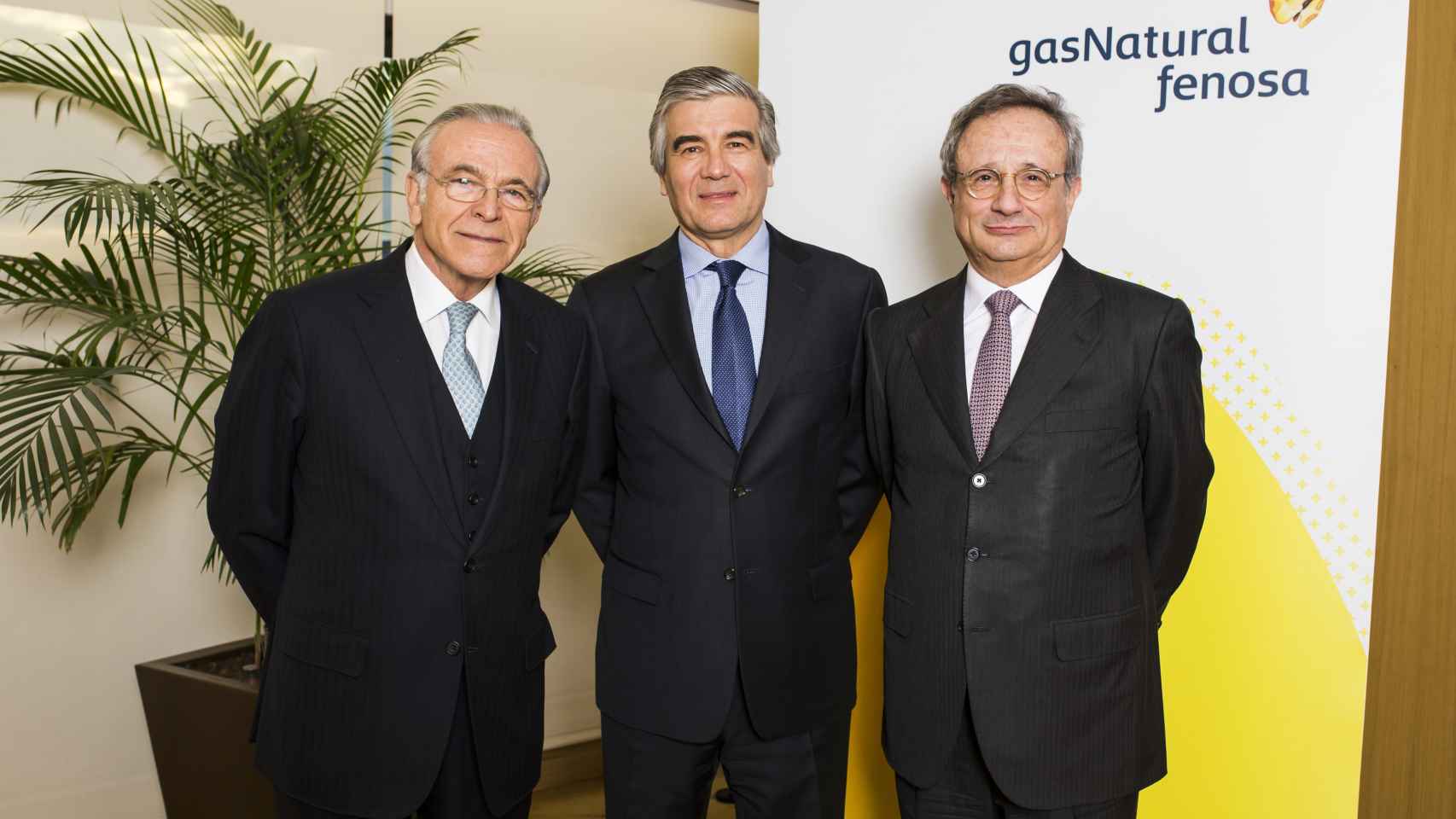 Isidre Fainé, presidente de honor de Gas Natural junto al nuevo presidente ejecutivo, Francisco Reynés y el nuevo presidente de la Fundación Gas Natural, Rafael Villaseca.