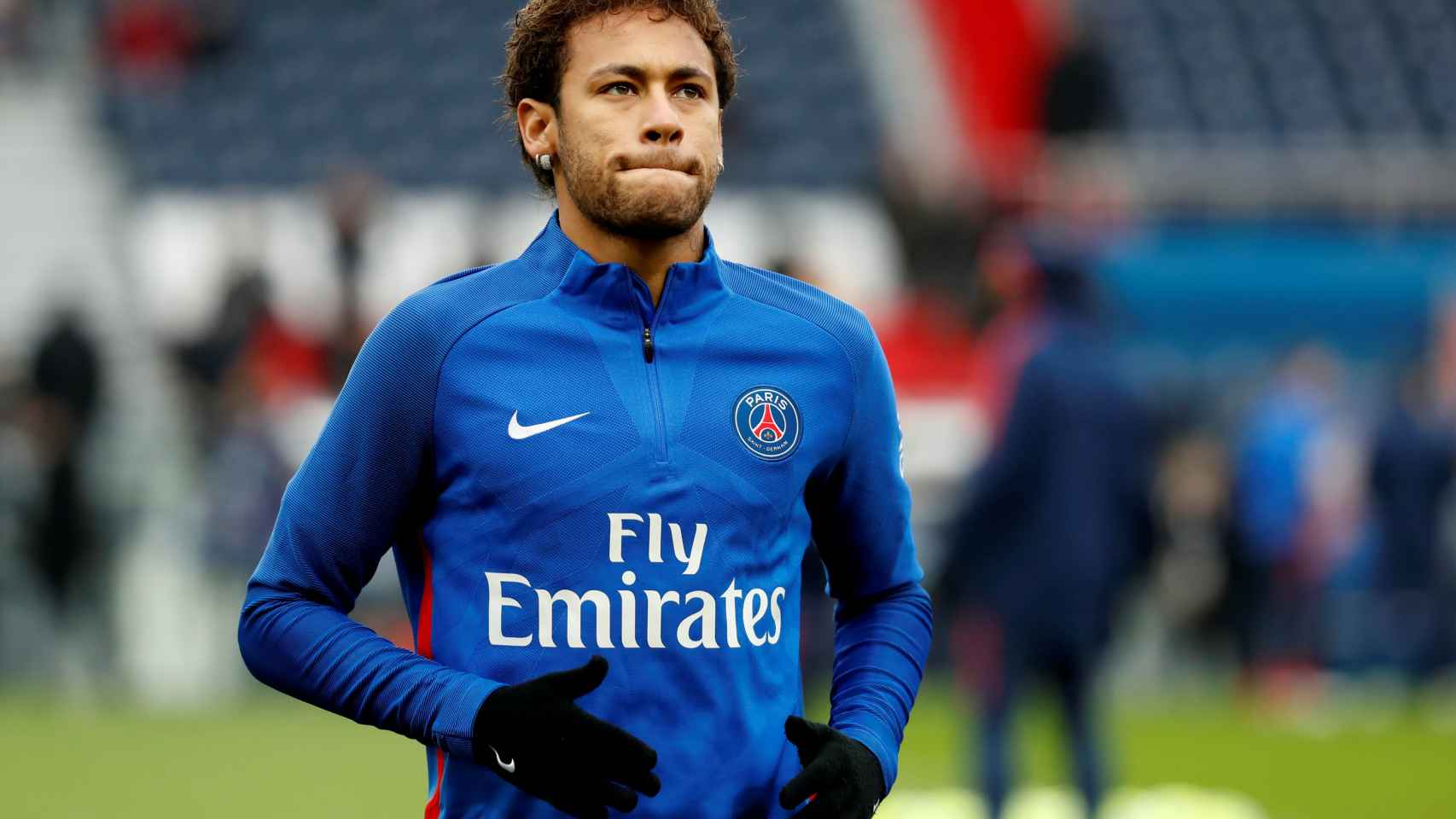 Neymar, en un calentamiento previo a un partido con el PSG.