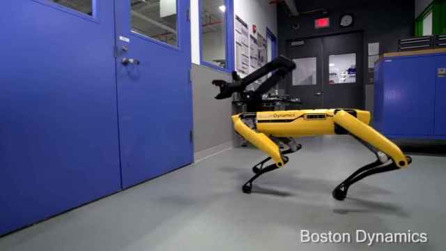 Boston Dynamics ya tiene su ‘perro robot’ para traerte las zapatillas