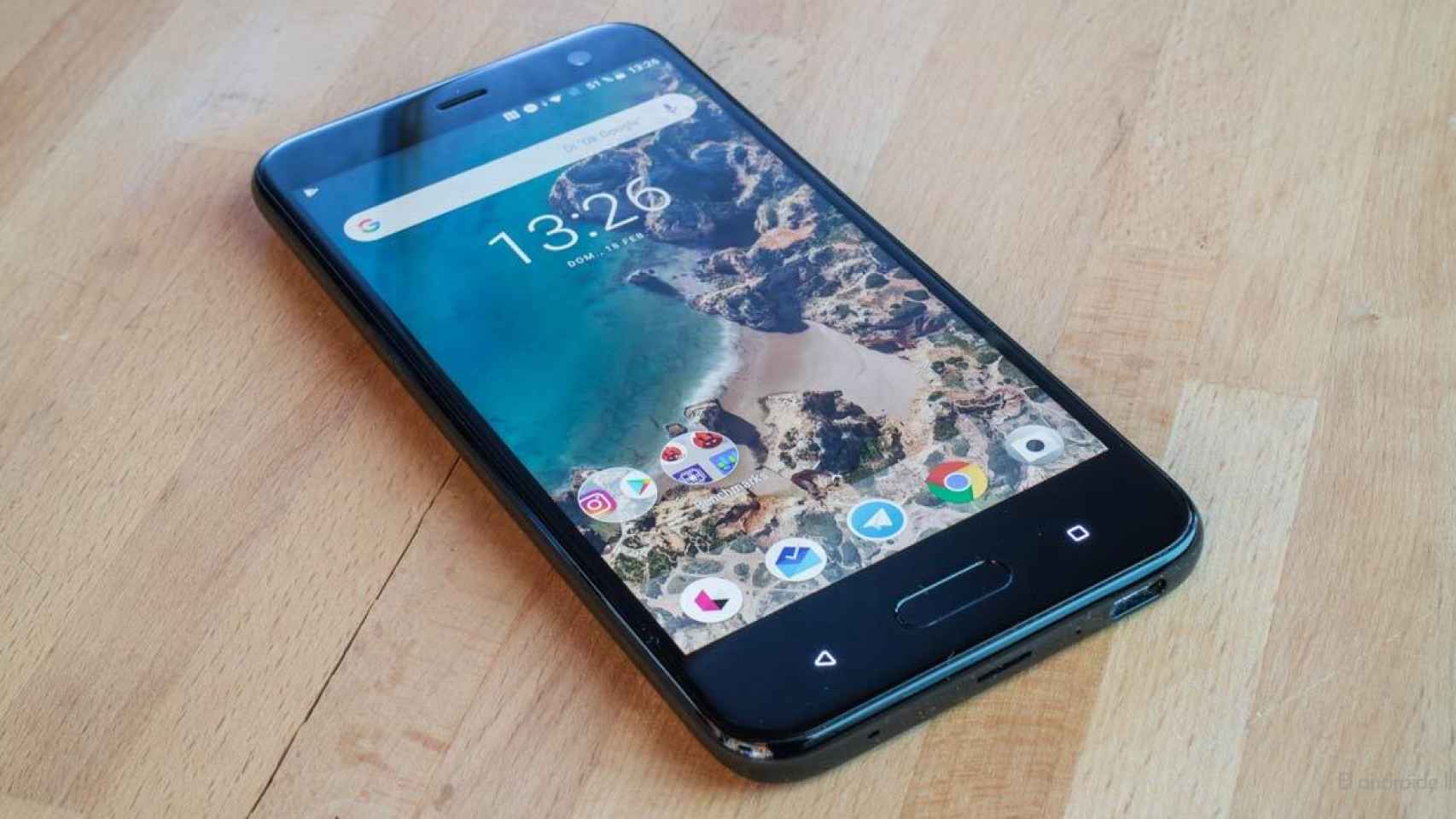 Análisis del HTC U11 Life, un Android One que se queda corto