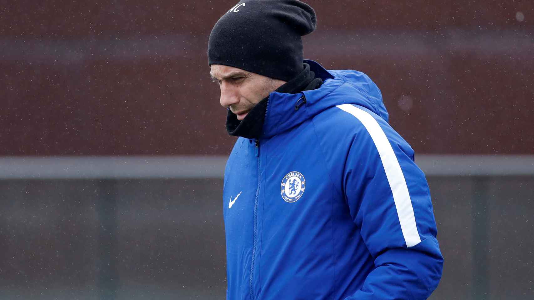 Antonio Conte, durante un entrenamiento con el Chelsea.
