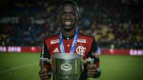 Vinicius gana su primer título con el Flamengo. Foto Twitter (@Flamengo)