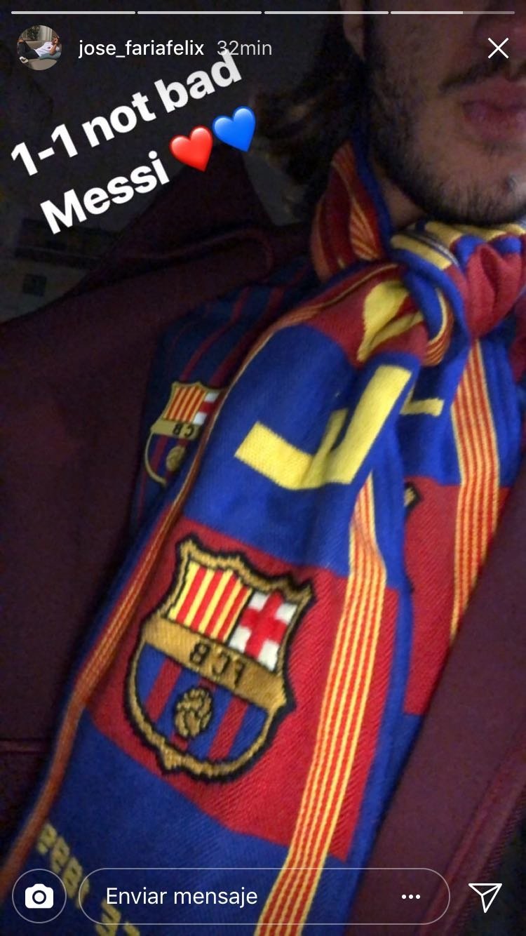 El hijo de Mourinho se infiltra para animar al Barça