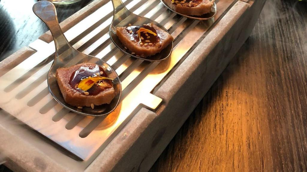 Uno de los aperitivos del restaurante Hielo y Carbón.