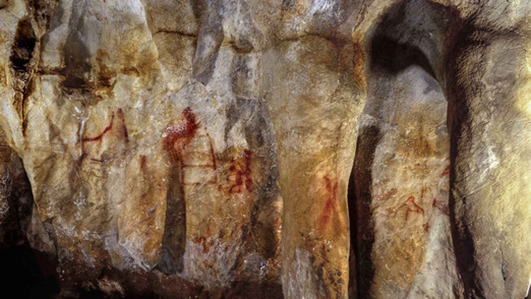 Pinturas en la cueva de La Pasiega hechas por neandertales hace más de 64.000 años